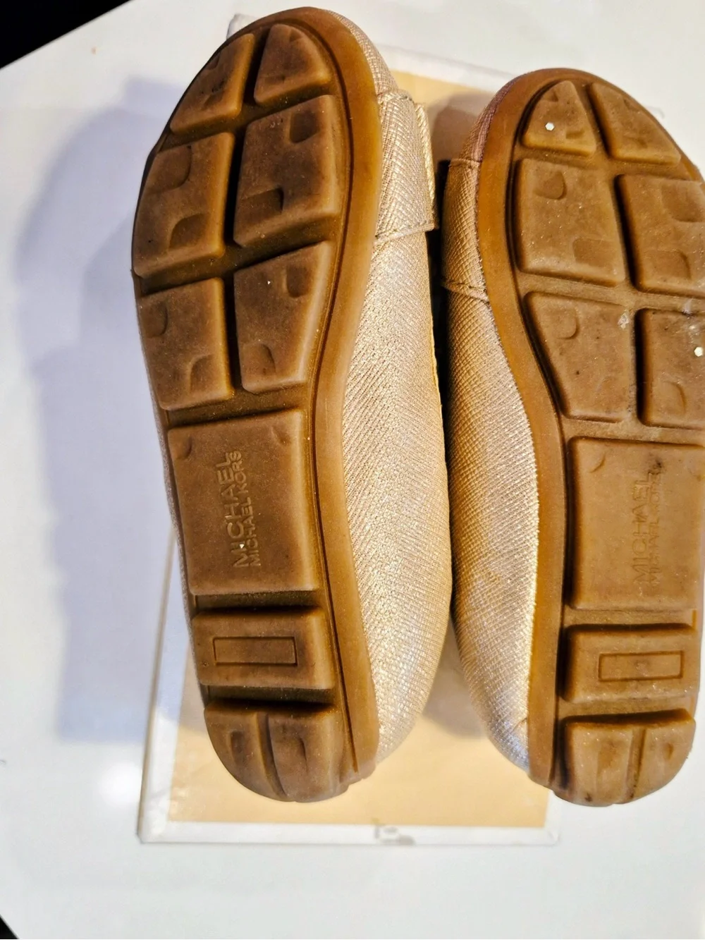 Michael Kors Girls' Gold Jewel Strap Ballet Flats 7 tolde